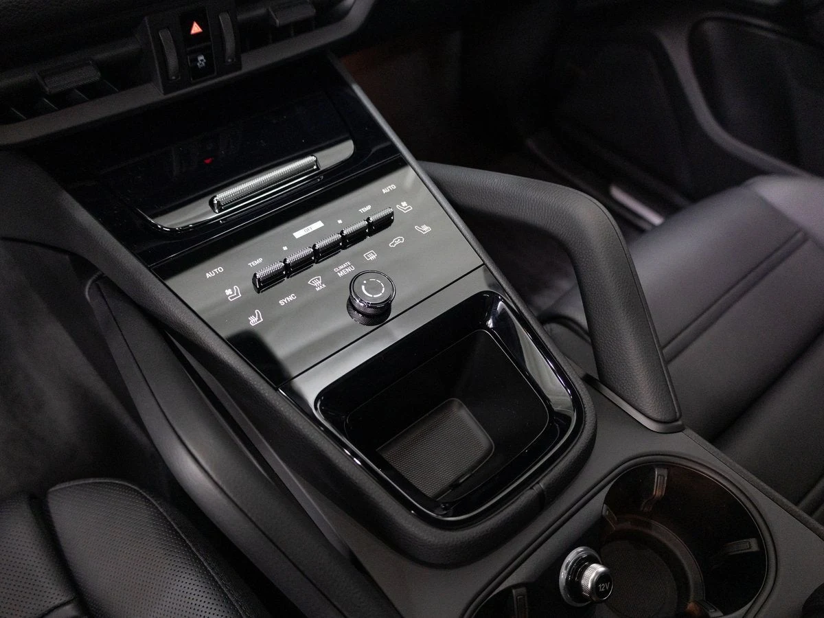 2026 Porsche Cayenne Coupé (3rd Generation), 16/20