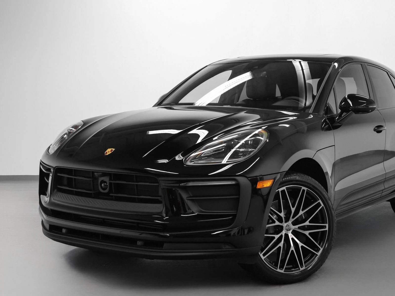 2026 Porsche Macan (95B), 6/20