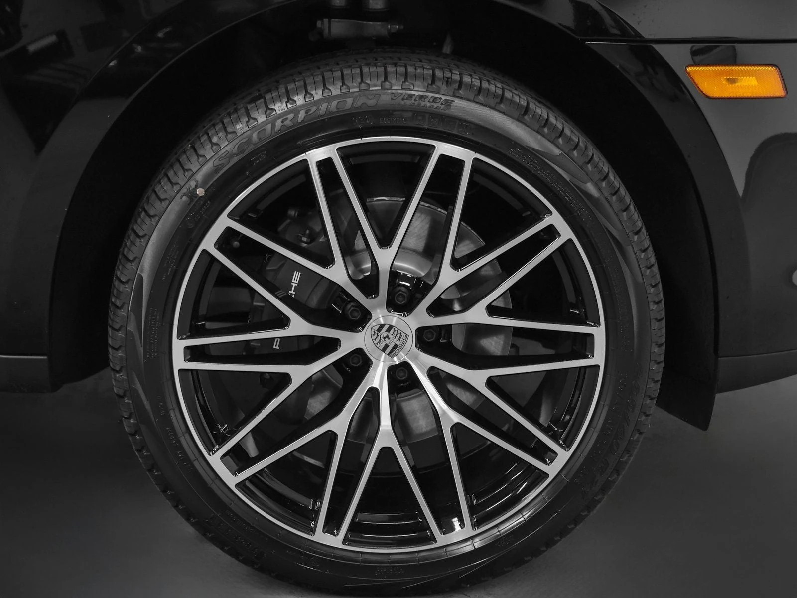 2026 Porsche Macan (95B), 14/20