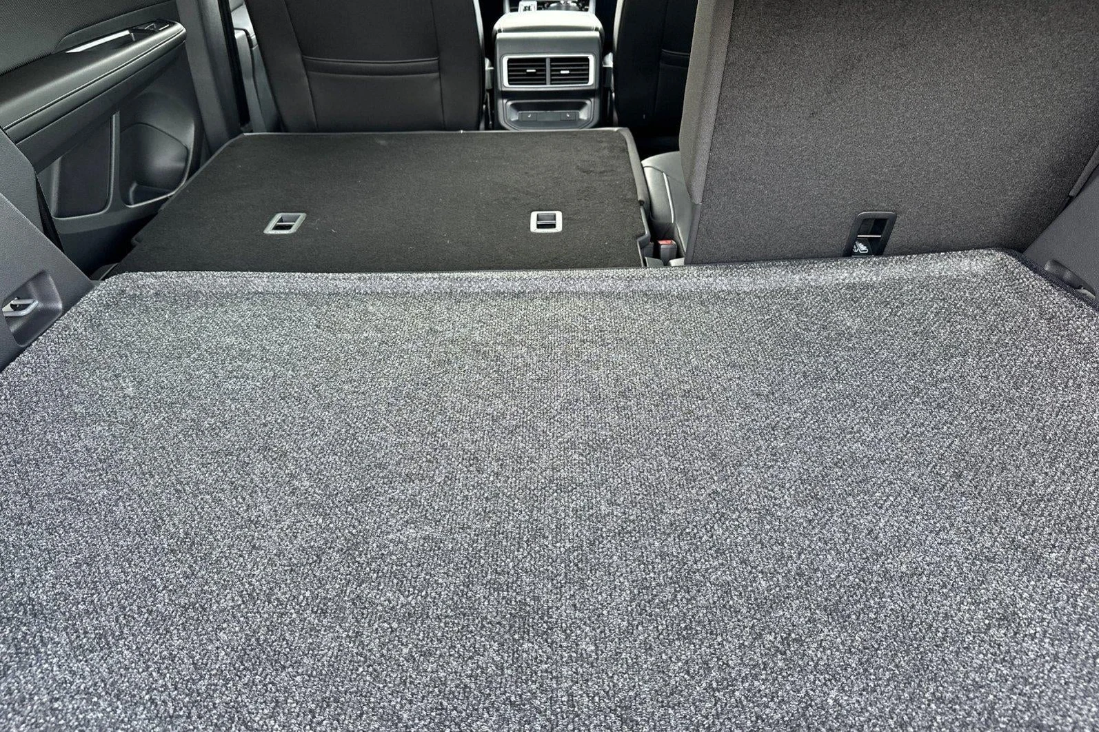 2026 Volkswagen Atlas Cross Sport 2.0T SEL (2024 Update), 14/20