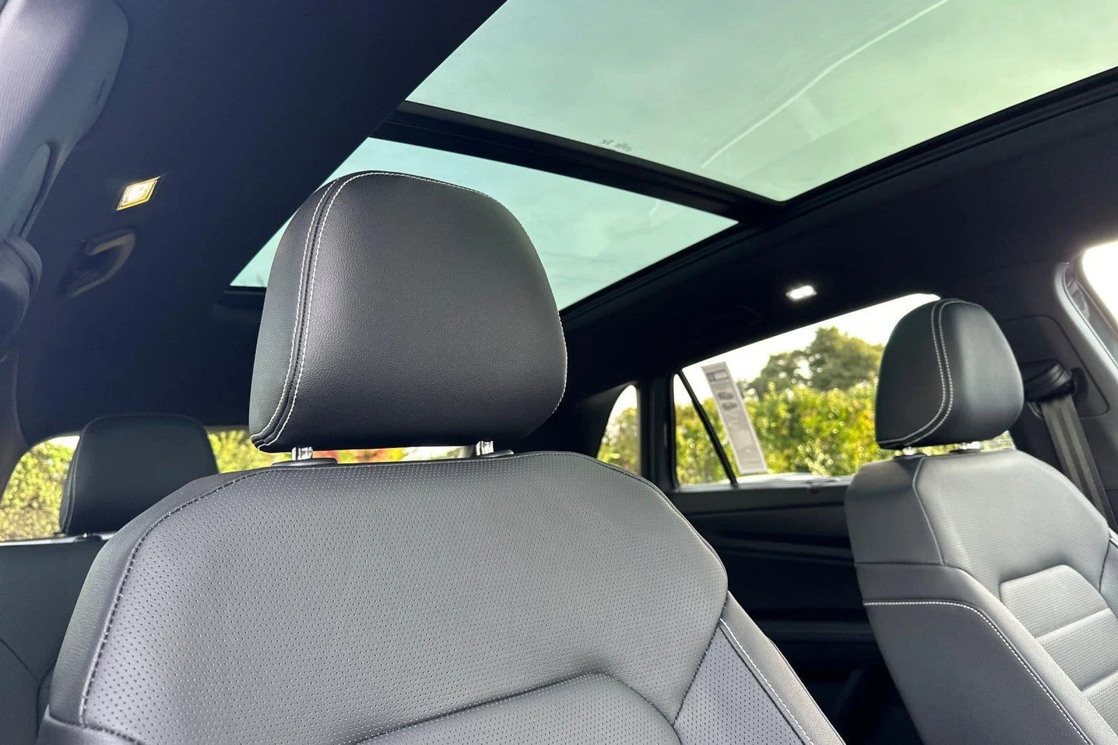 2026 Volkswagen Atlas Cross Sport 2.0T SEL (2024 Update), 16/20