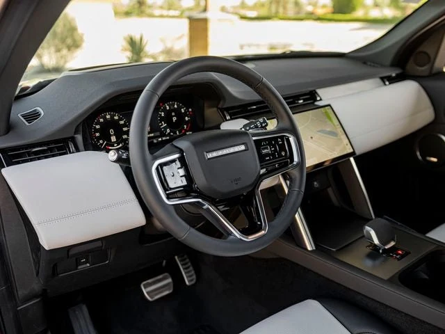 2025 Land Rover Discovery Sport SE (L550), 16/20
