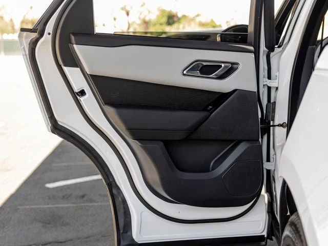 2026 Land Rover Range Rover Velar S (L560), 19/20
