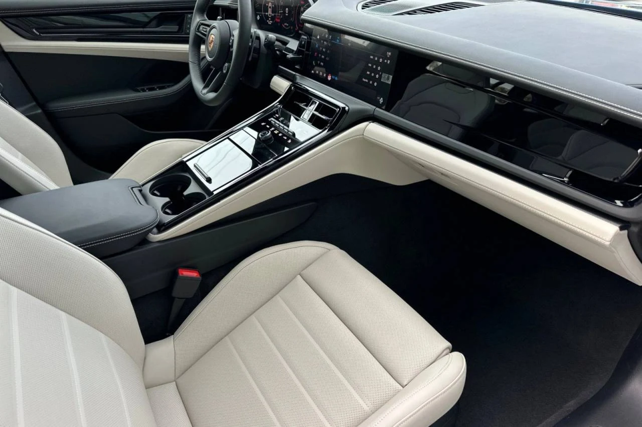 2026 Porsche Panamera 4 (976), 16/20