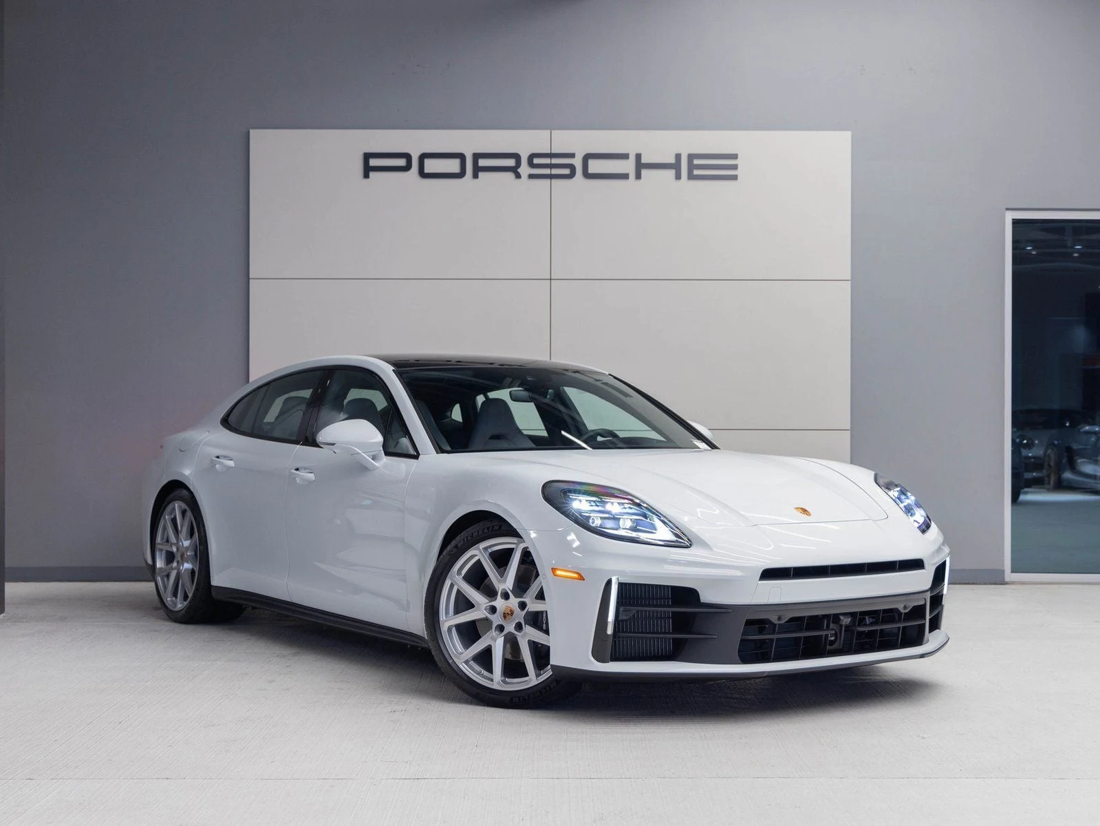 2026 Porsche Panamera 4 (976), 9/20