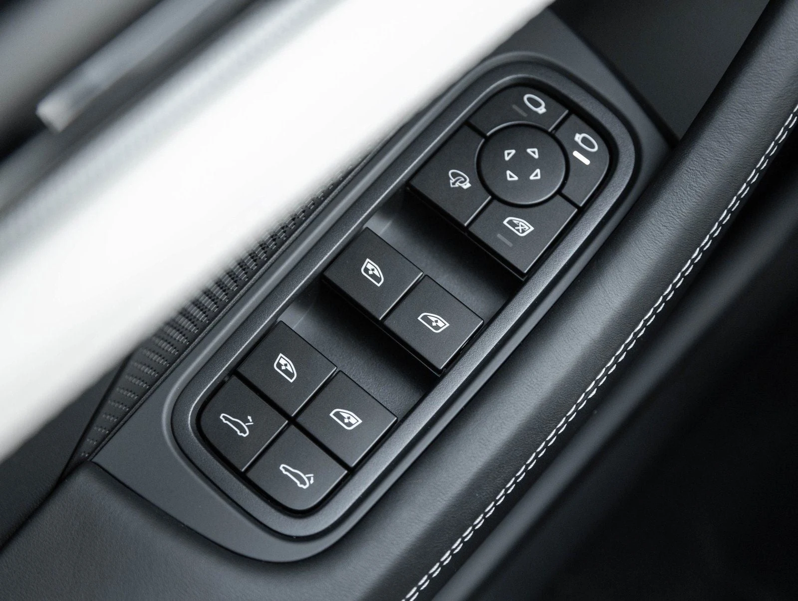 2026 Porsche Panamera 4 (976), 20/20