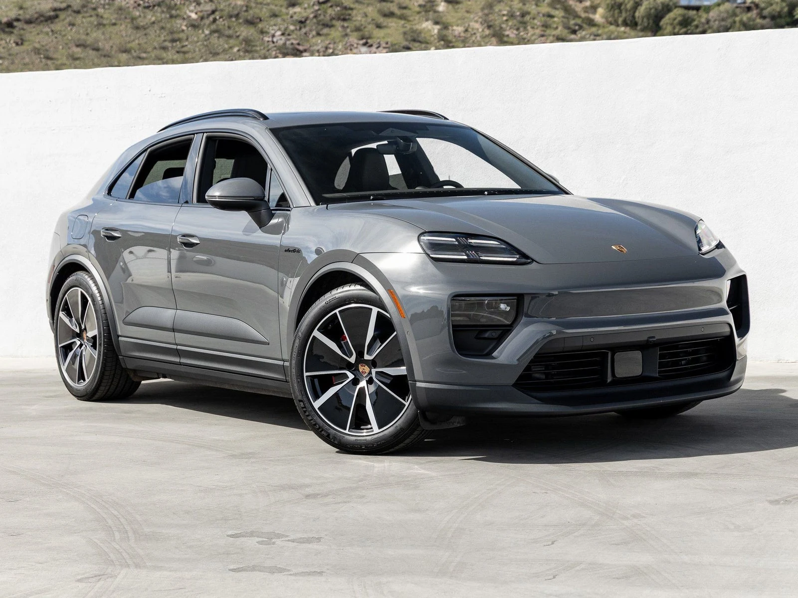 2026 Porsche Macan 4S Electric (XAB), 9/20