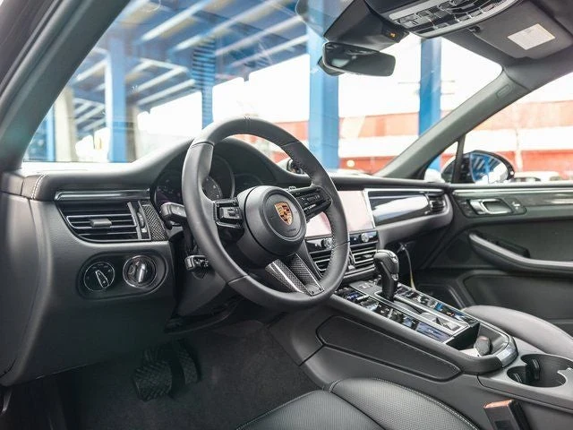 2026 Porsche Macan S (95B), 4/20