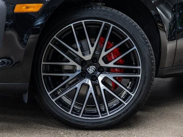 2026 Porsche Macan S (95B), 19/20