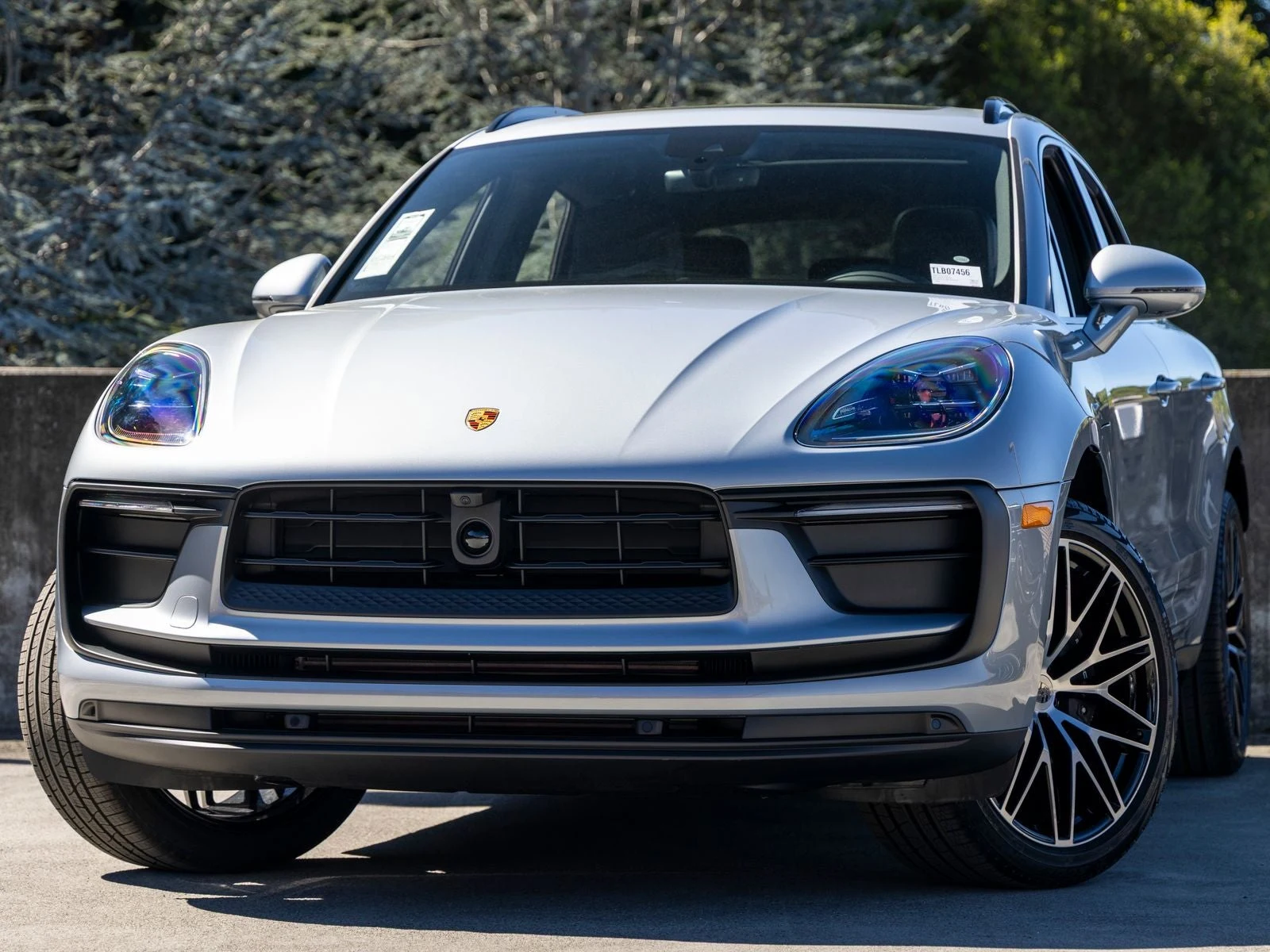 Porsche Macan (95B) · Dolomite Silver Metallic · Indigo Auto Group