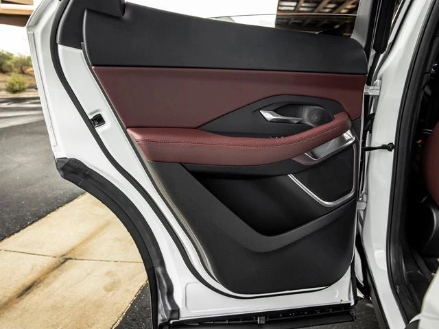 2024 Jaguar E-Pace P250 R-Dynamic SE (X540), 18/20