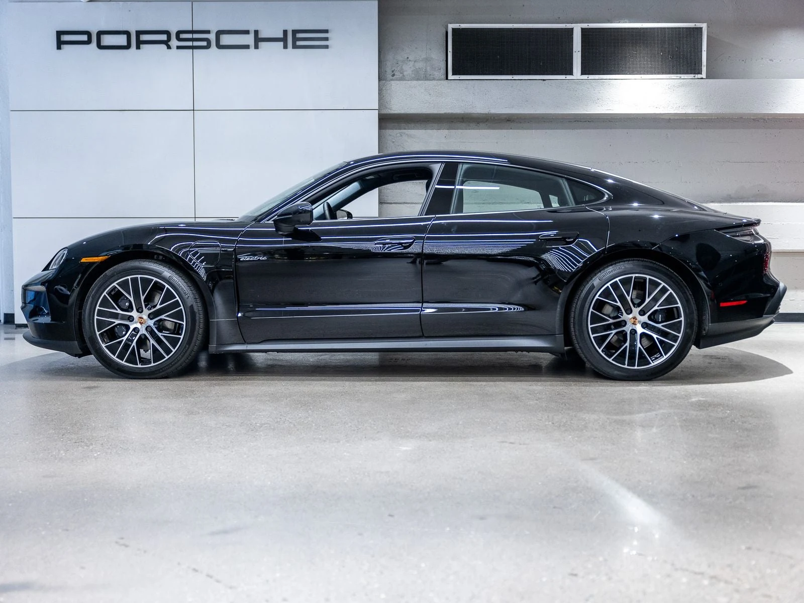 2026 Porsche Taycan Sedan (2025 Update), 2/20
