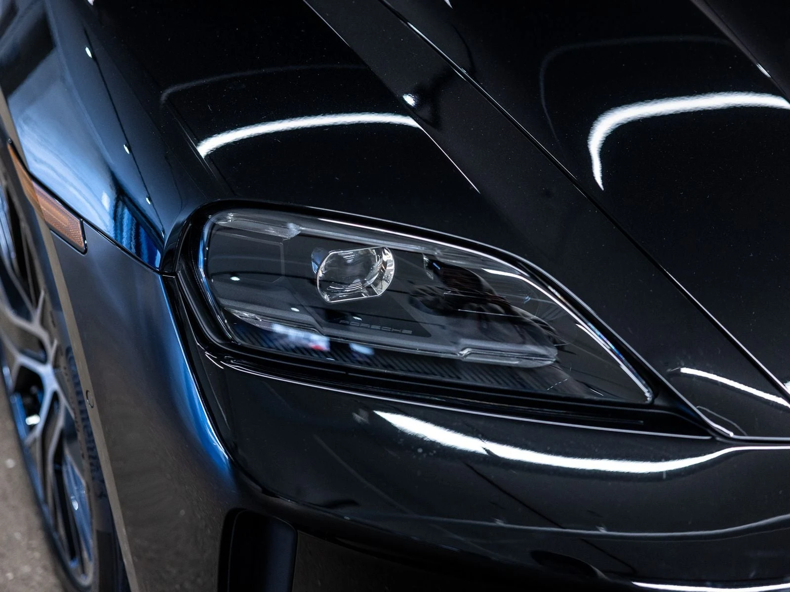 2026 Porsche Taycan Sedan (2025 Update), 14/20