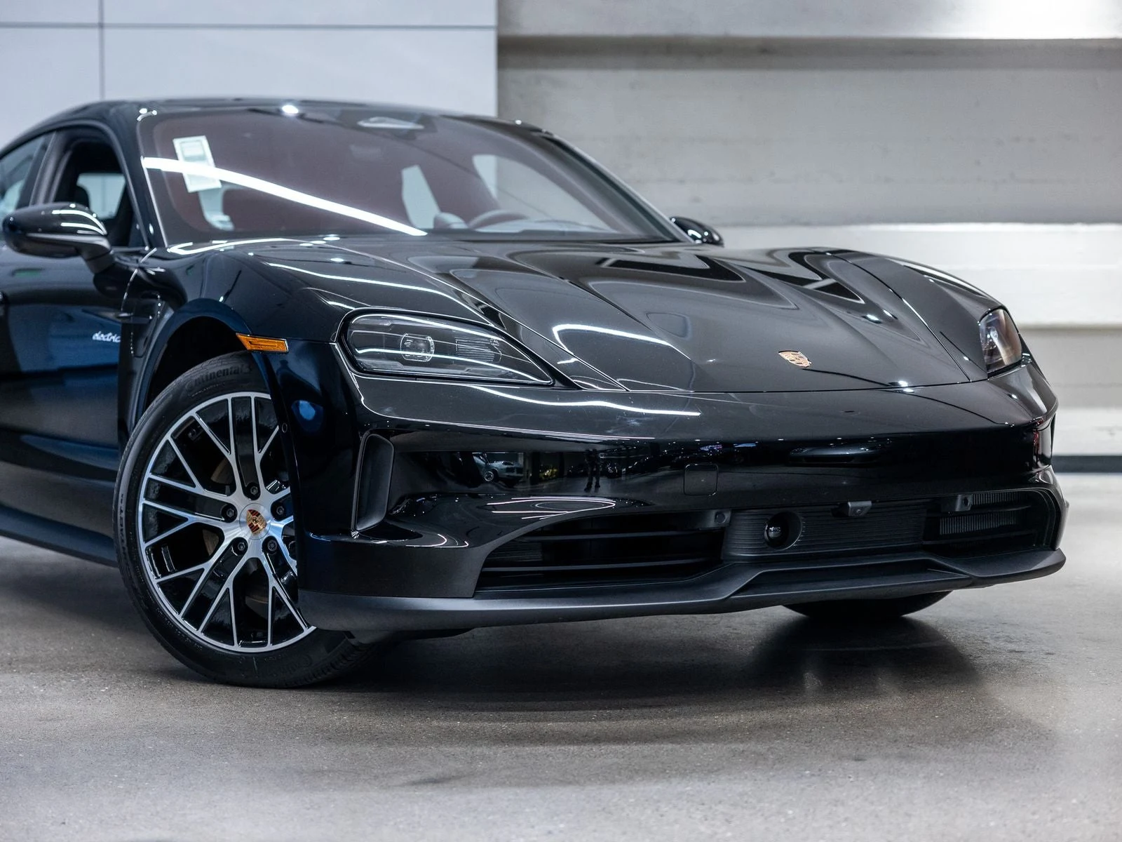 2026 Porsche Taycan Sedan (2025 Update), 15/20