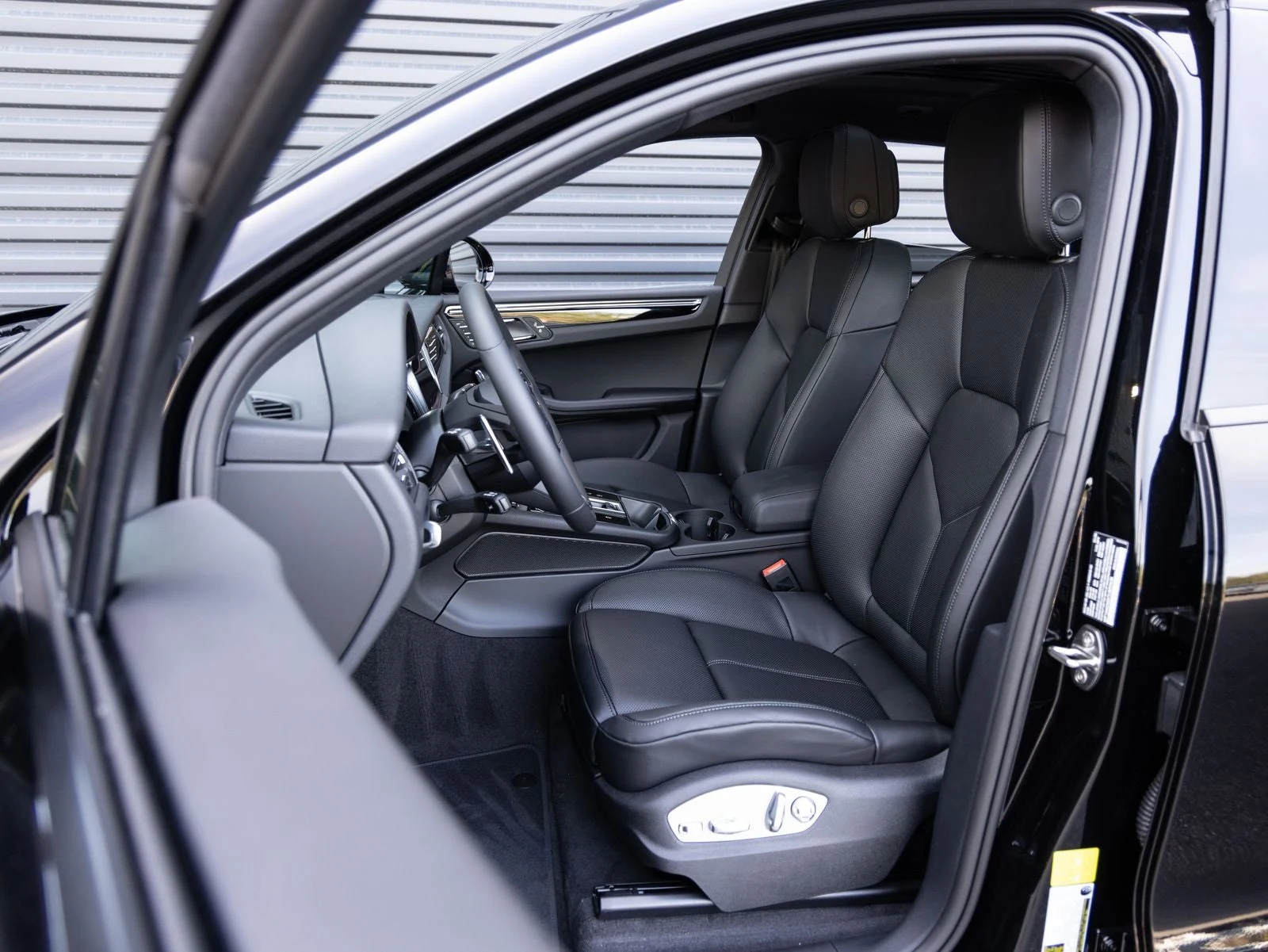 2026 Porsche Macan (95B), 5/20