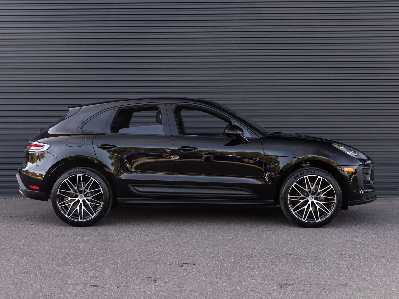 2026 Porsche Macan (95B), 8/20