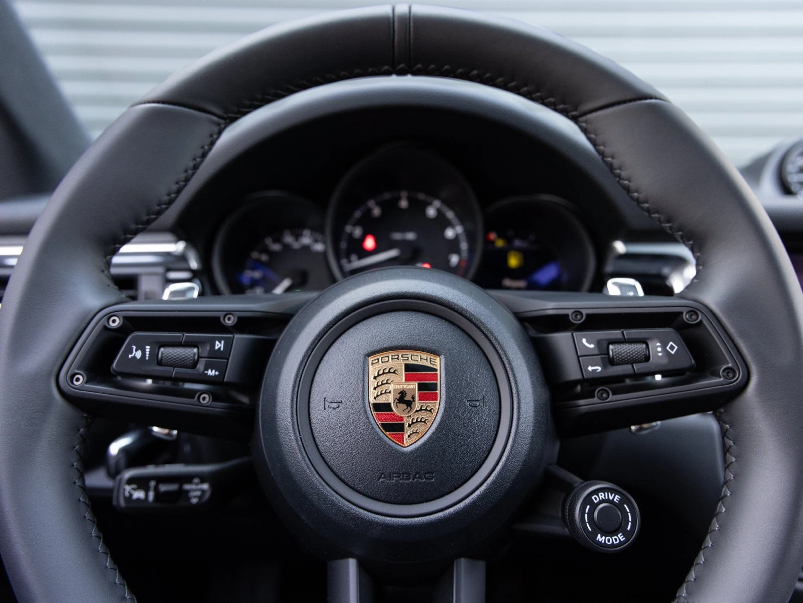 2026 Porsche Macan (95B), 14/20