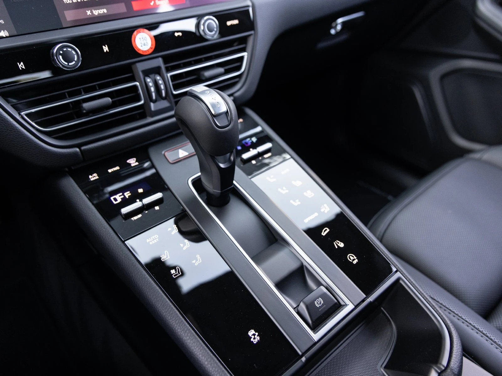 2026 Porsche Macan (95B), 18/20