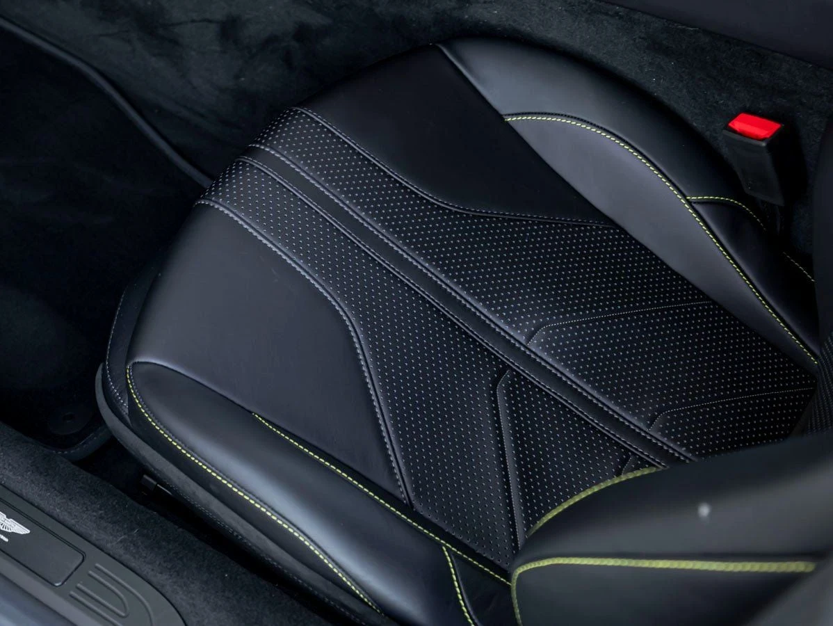2026 Aston Martin Vantage Roadster (2024 Update), 16/20