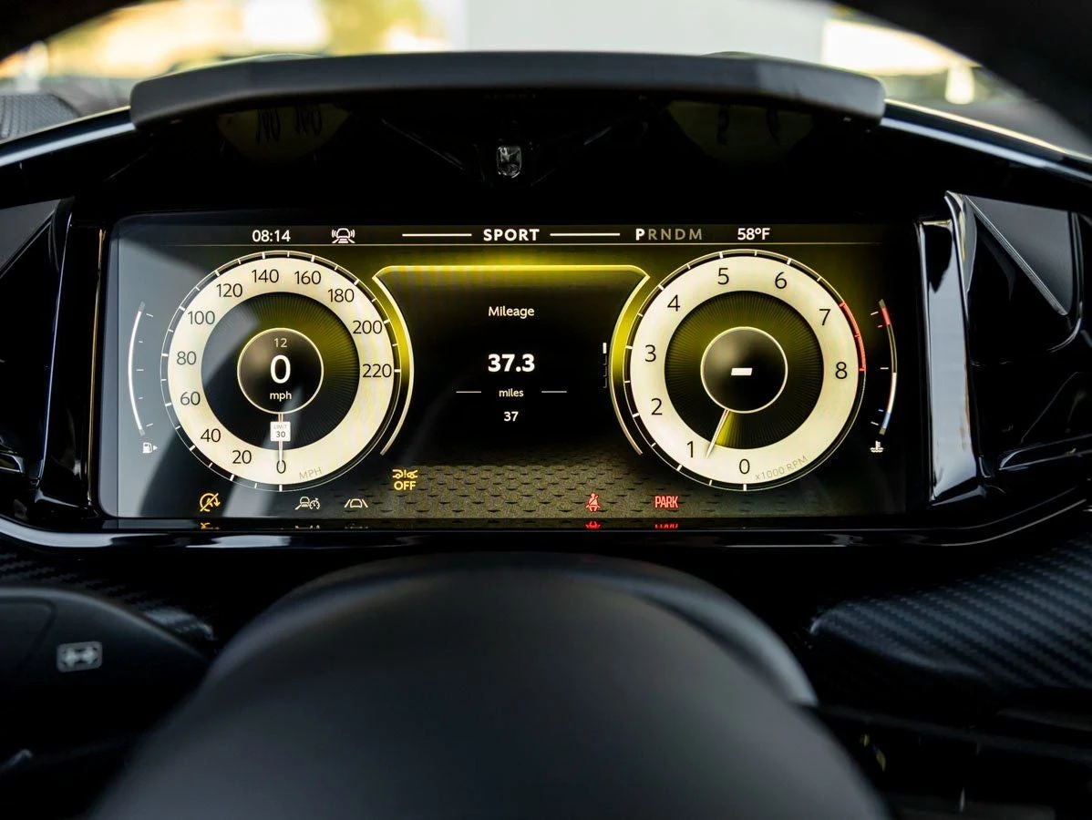 2026 Aston Martin Vantage Roadster (2024 Update), 18/20