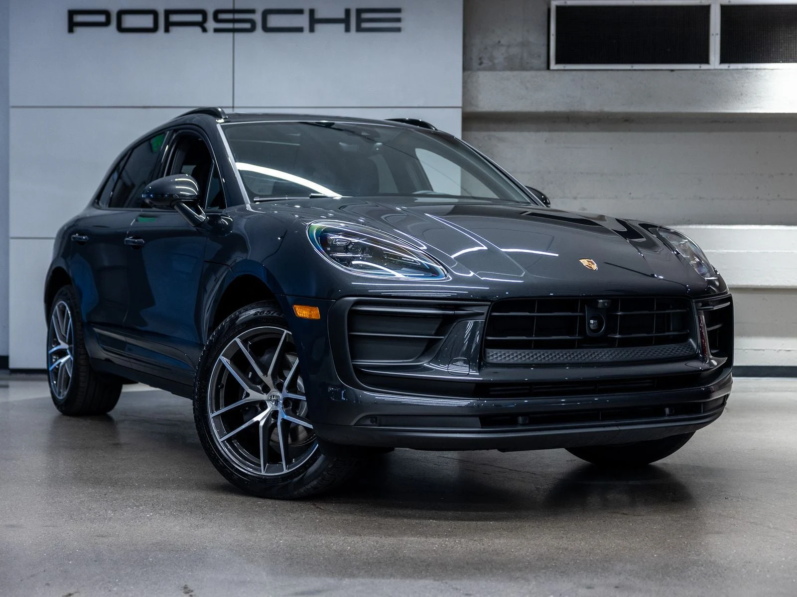 2026 Porsche Macan (95B), 10/20