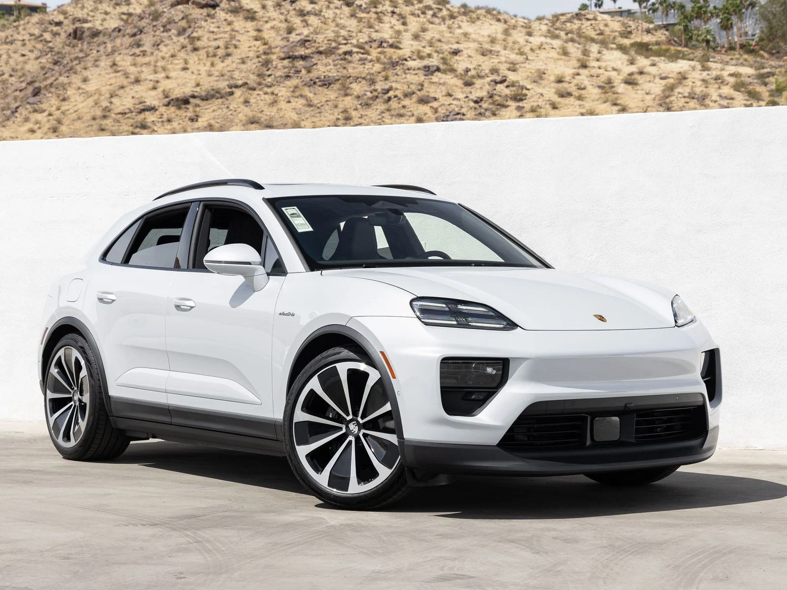 2026 Porsche Macan Electric (XAB), 9/20
