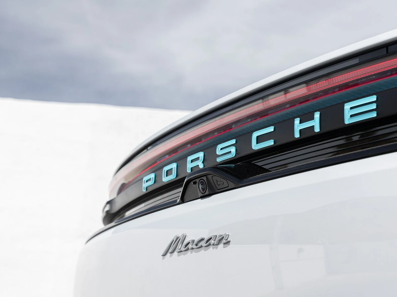2026 Porsche Macan Electric (XAB), 12/20