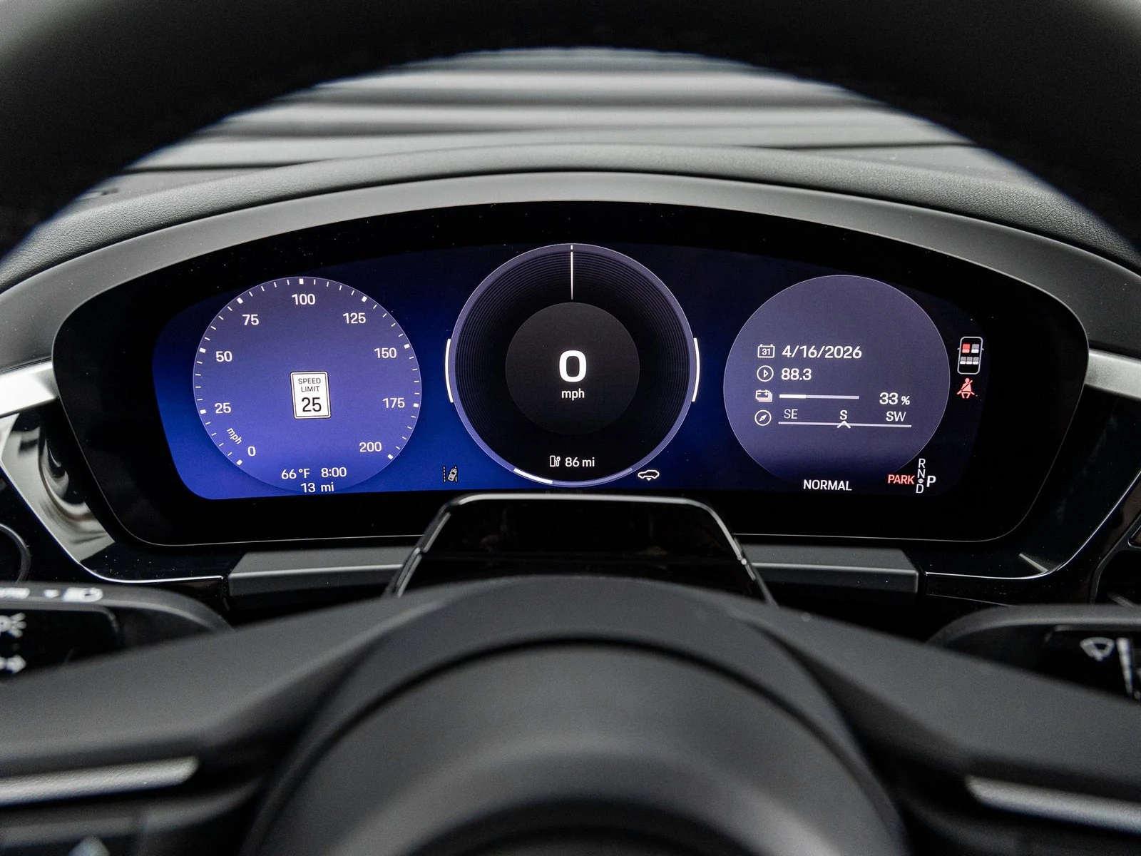 2026 Porsche Macan Electric (XAB), 19/20