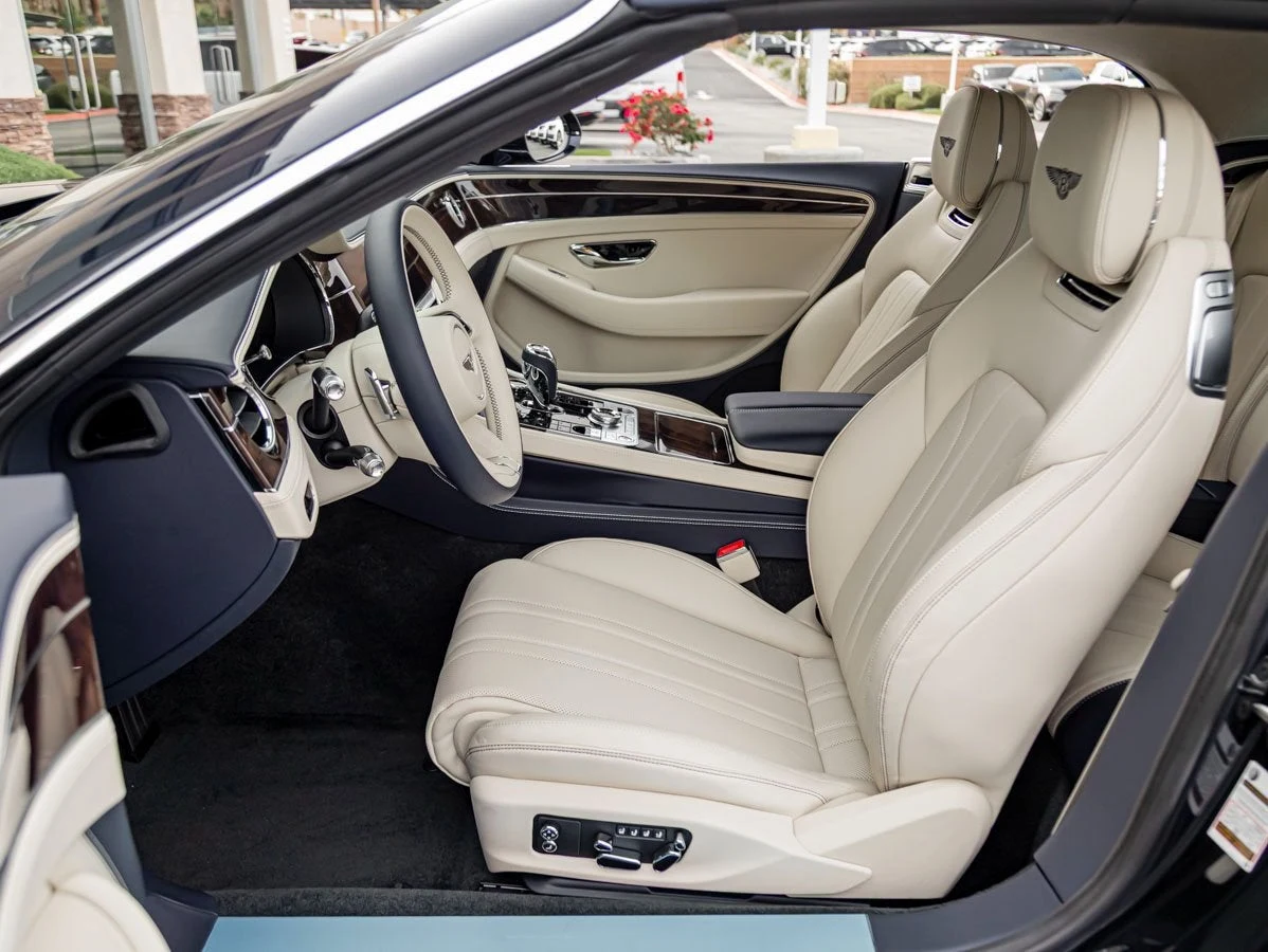 2026 Bentley Continental GTC V8 High Performance Hybrid (4th Generation), 2/20