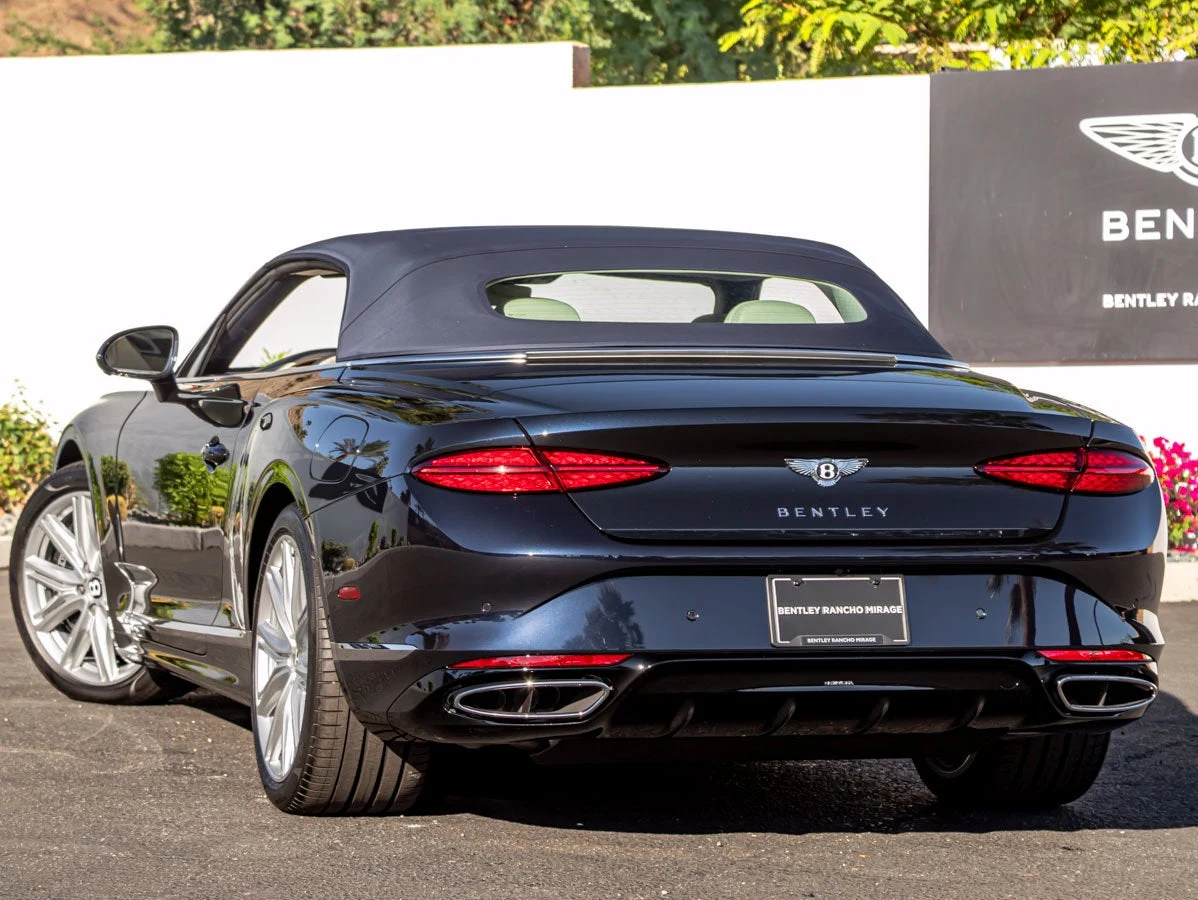 2026 Bentley Continental GTC V8 High Performance Hybrid (4th Generation), 3/20