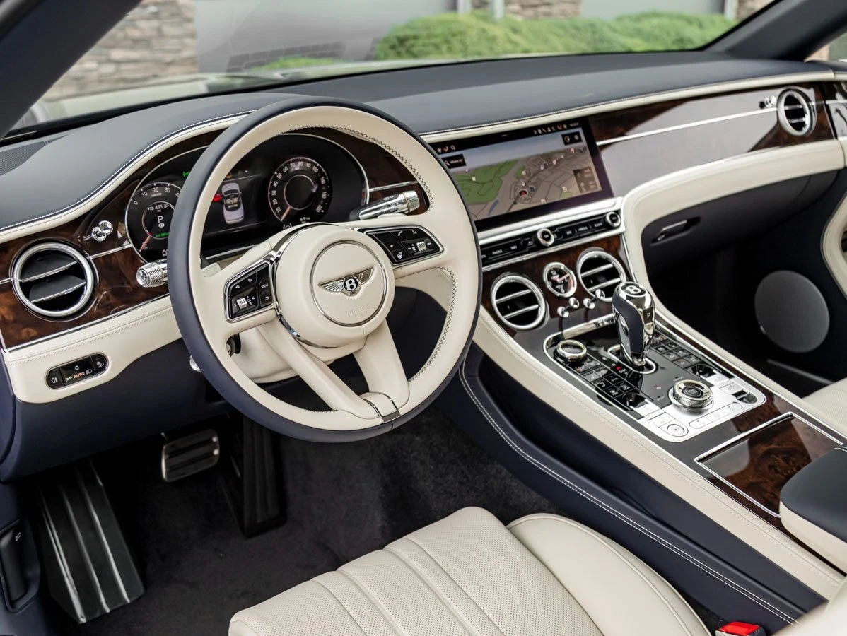 2026 Bentley Continental GTC V8 High Performance Hybrid (4th Generation), 4/20