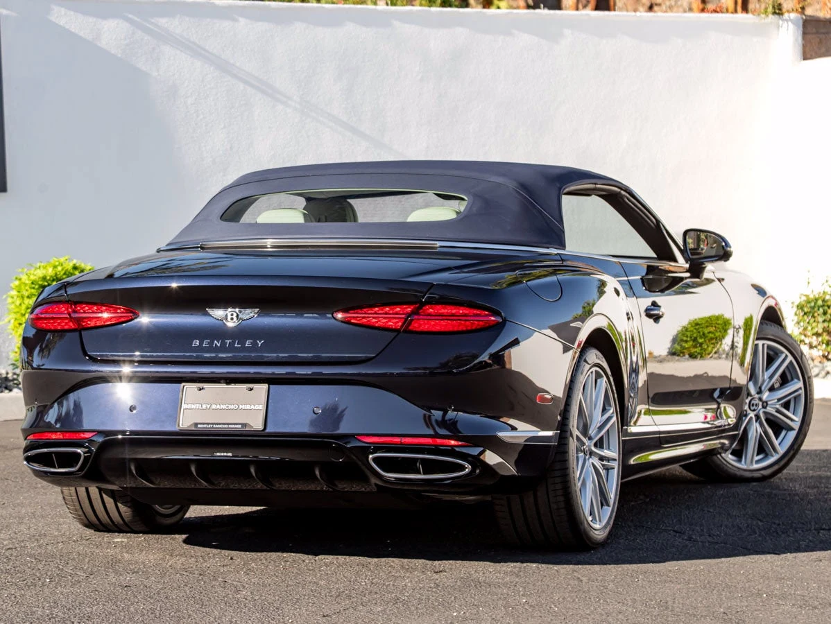 2026 Bentley Continental GTC V8 High Performance Hybrid (4th Generation), 11/20