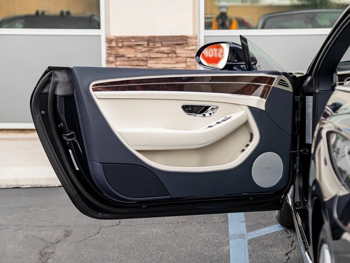 2026 Bentley Continental GTC V8 High Performance Hybrid (4th Generation), 17/20