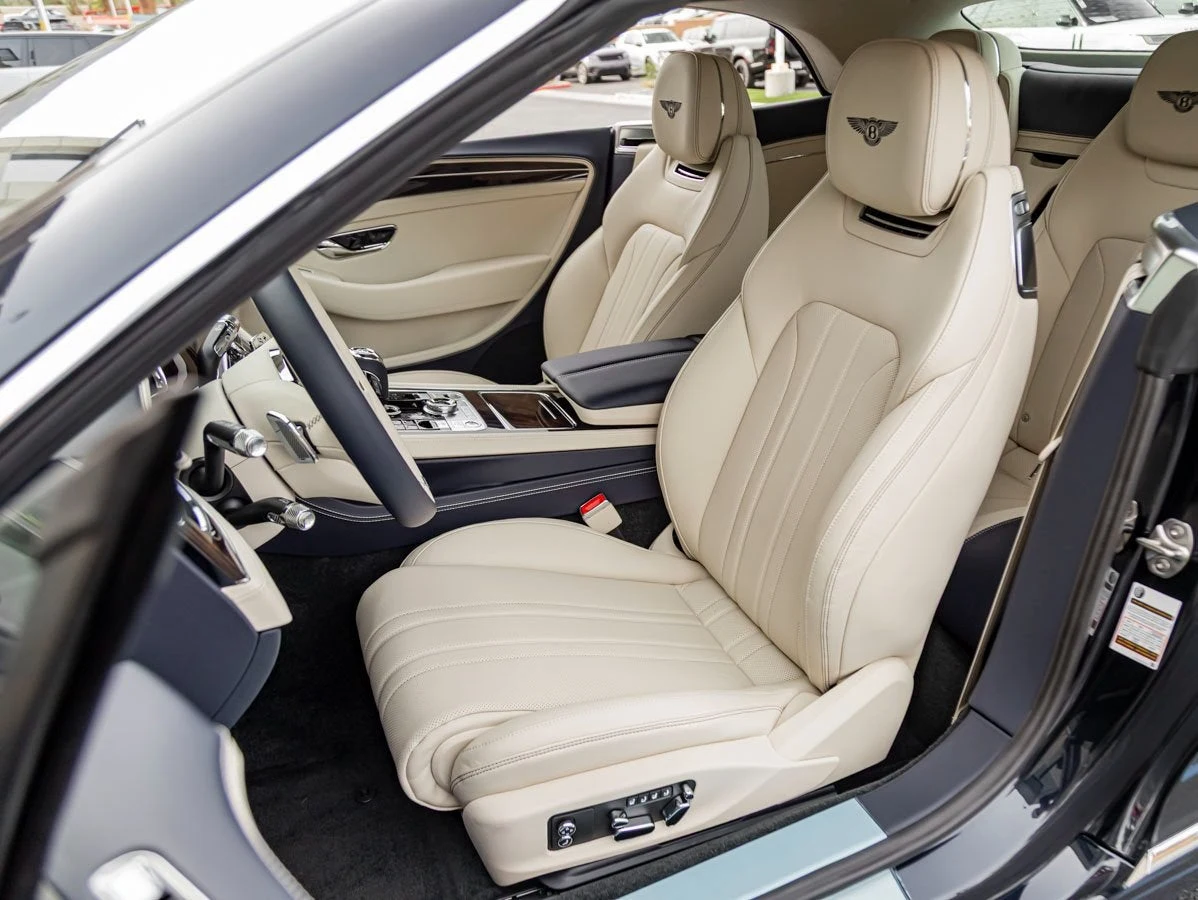 2026 Bentley Continental GTC V8 High Performance Hybrid (4th Generation), 18/20