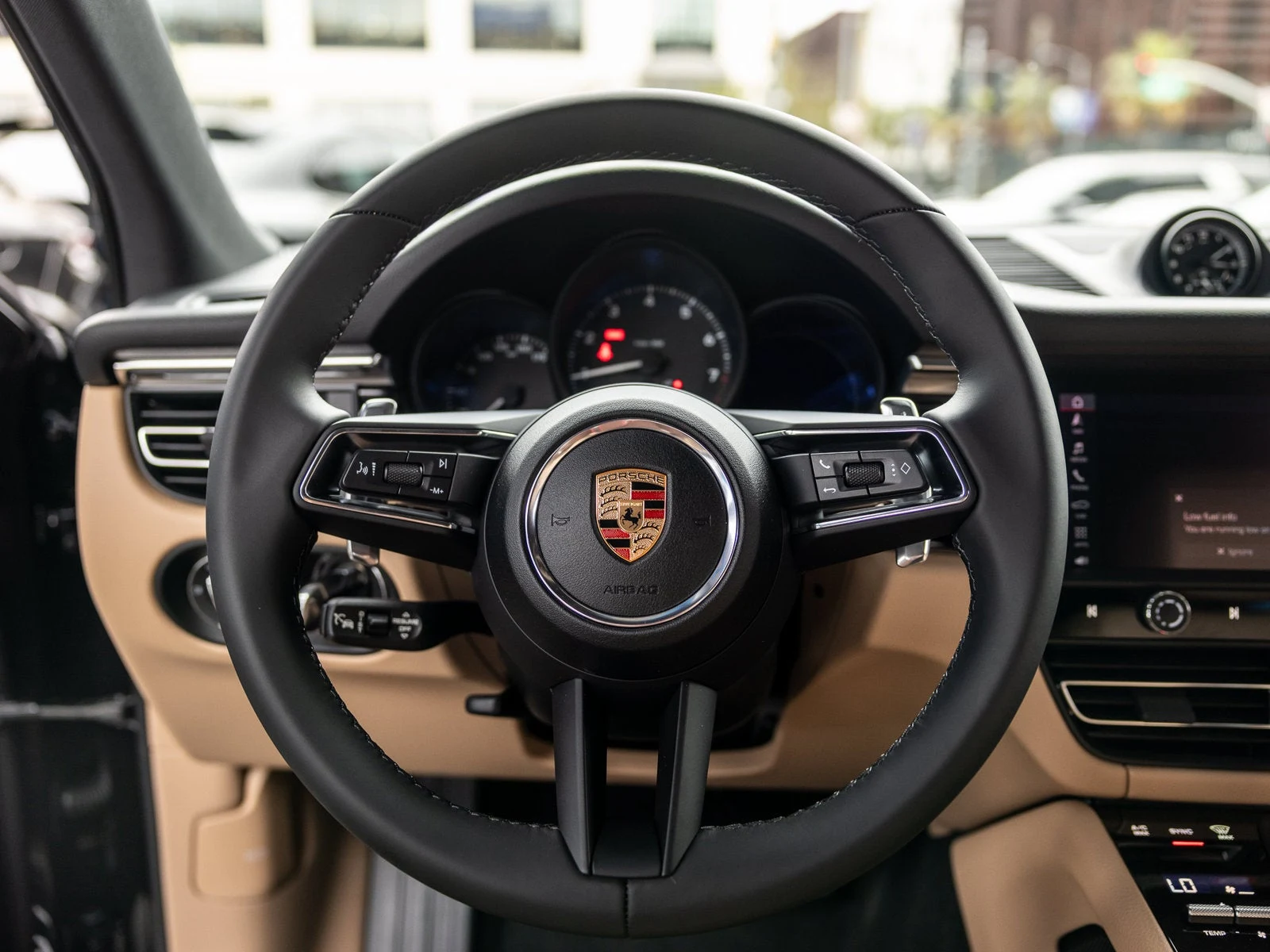 2026 Porsche Macan (95B), 6/20