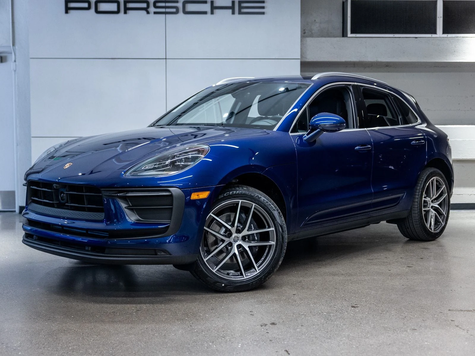 Porsche Macan (95B) · Gentian Blue Metallic · Indigo Auto Group