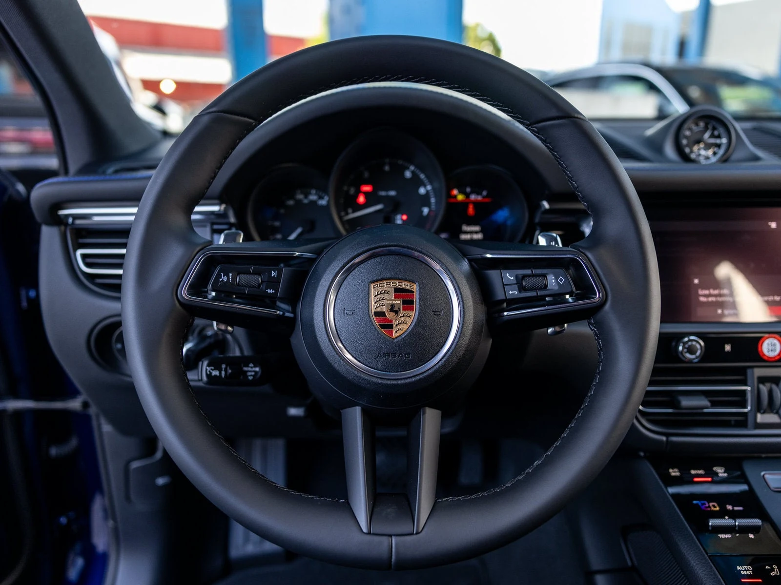 2026 Porsche Macan (95B), 6/20