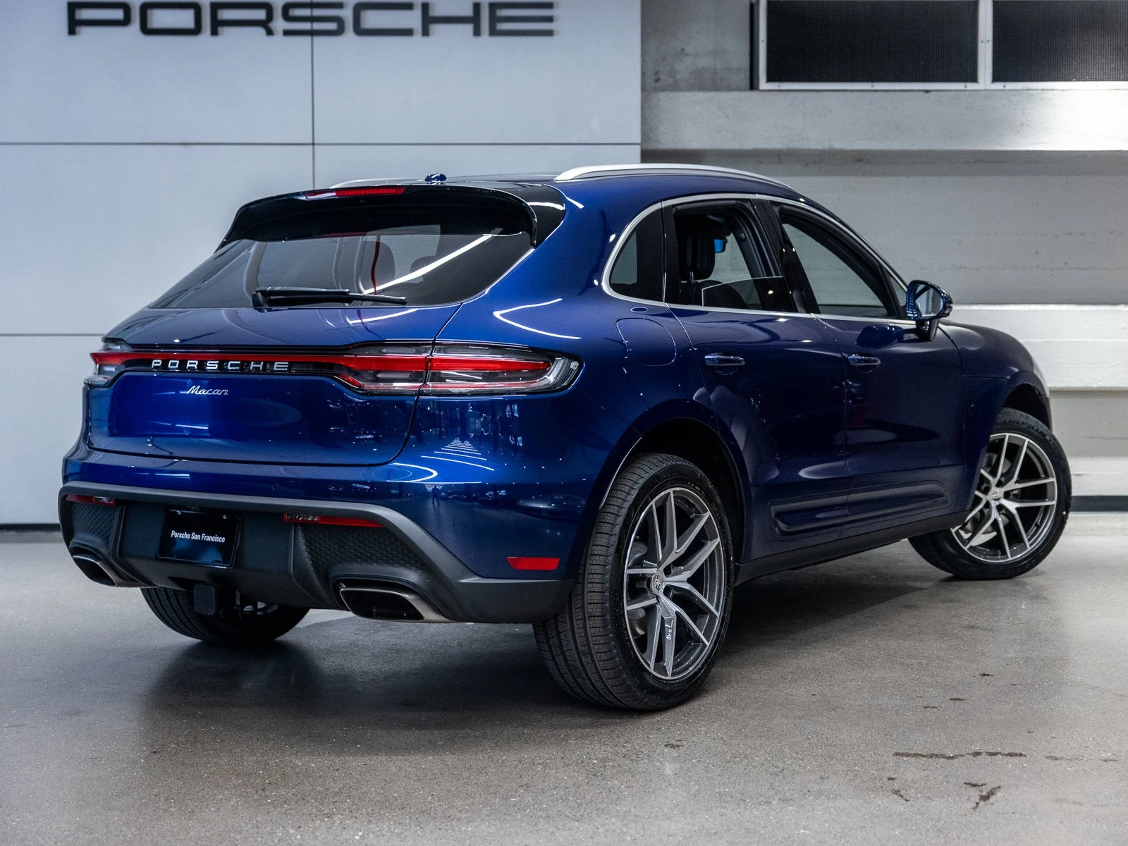 2026 Porsche Macan (95B), 8/20