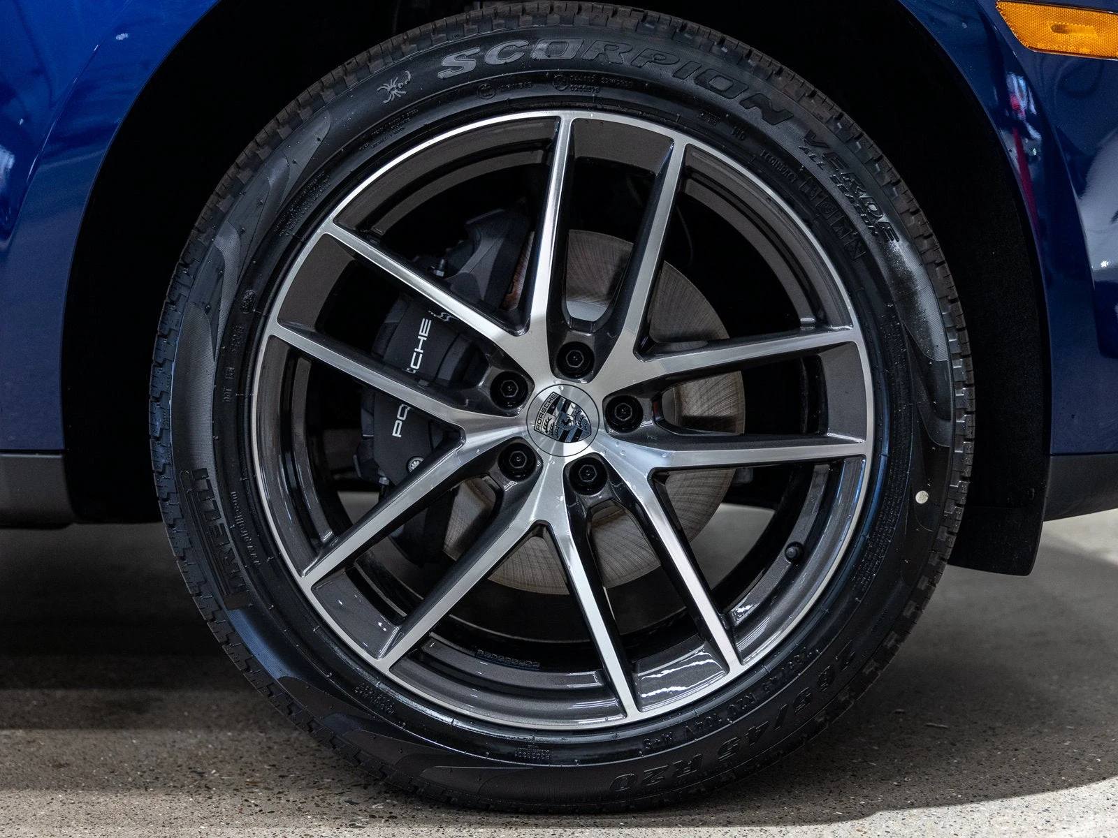 2026 Porsche Macan (95B), 20/20
