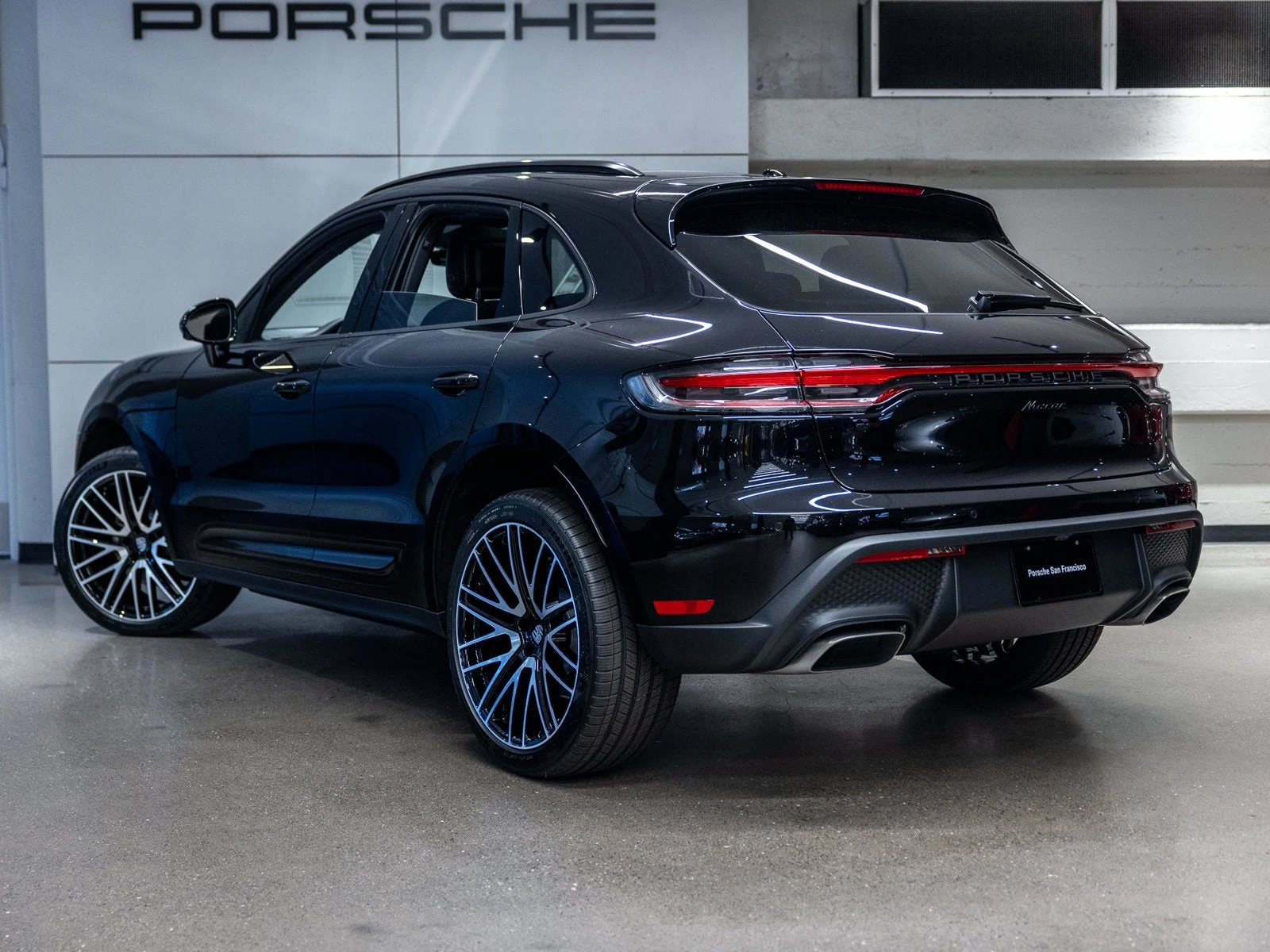 2026 Porsche Macan (95B), 3/20