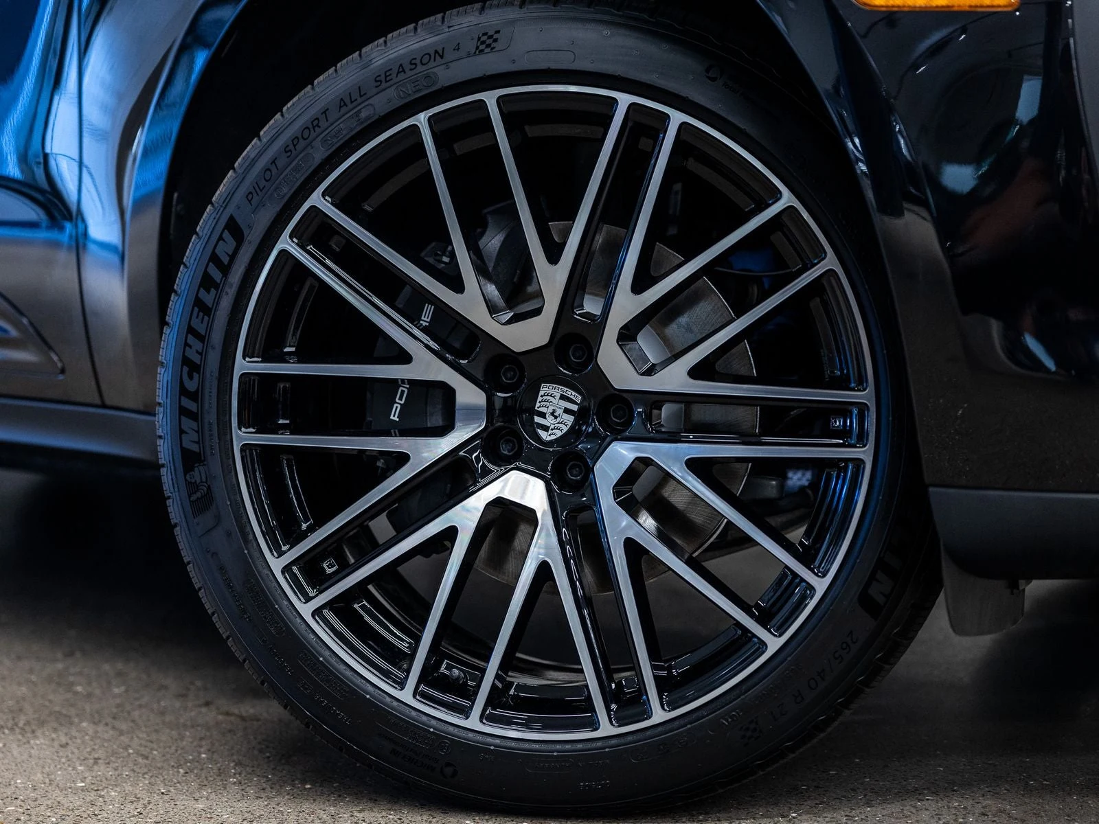 2026 Porsche Macan (95B), 20/20