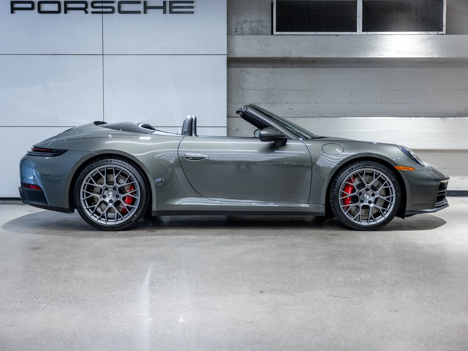 2026 Porsche 911 (992.2) Carrera S Cabriolet, 9/20