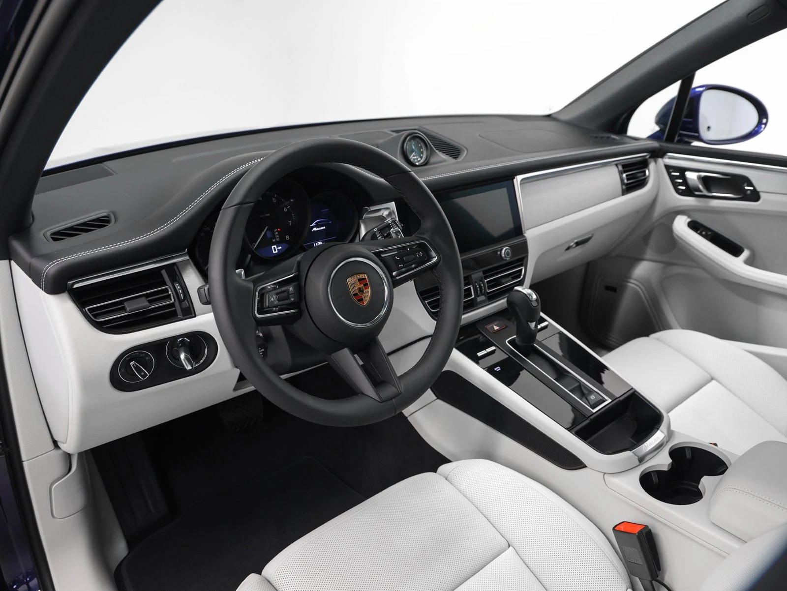 2026 Porsche Macan (95B), 4/20