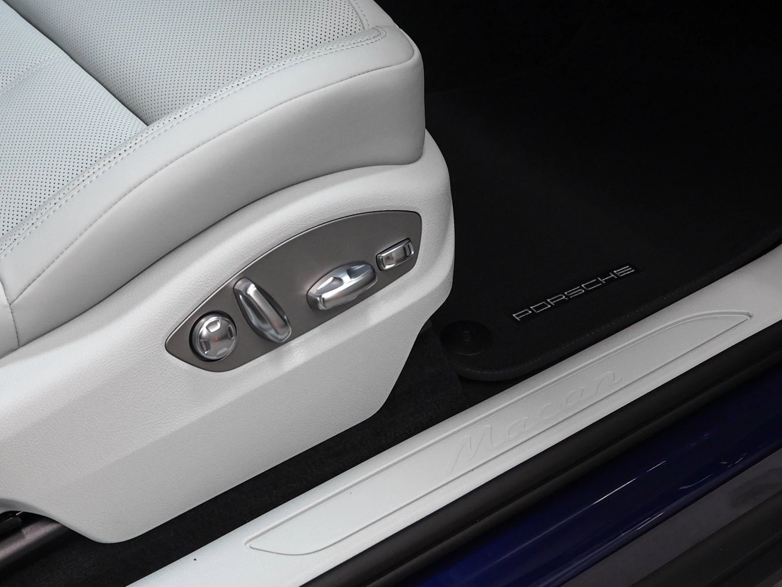 2026 Porsche Macan (95B), 20/20