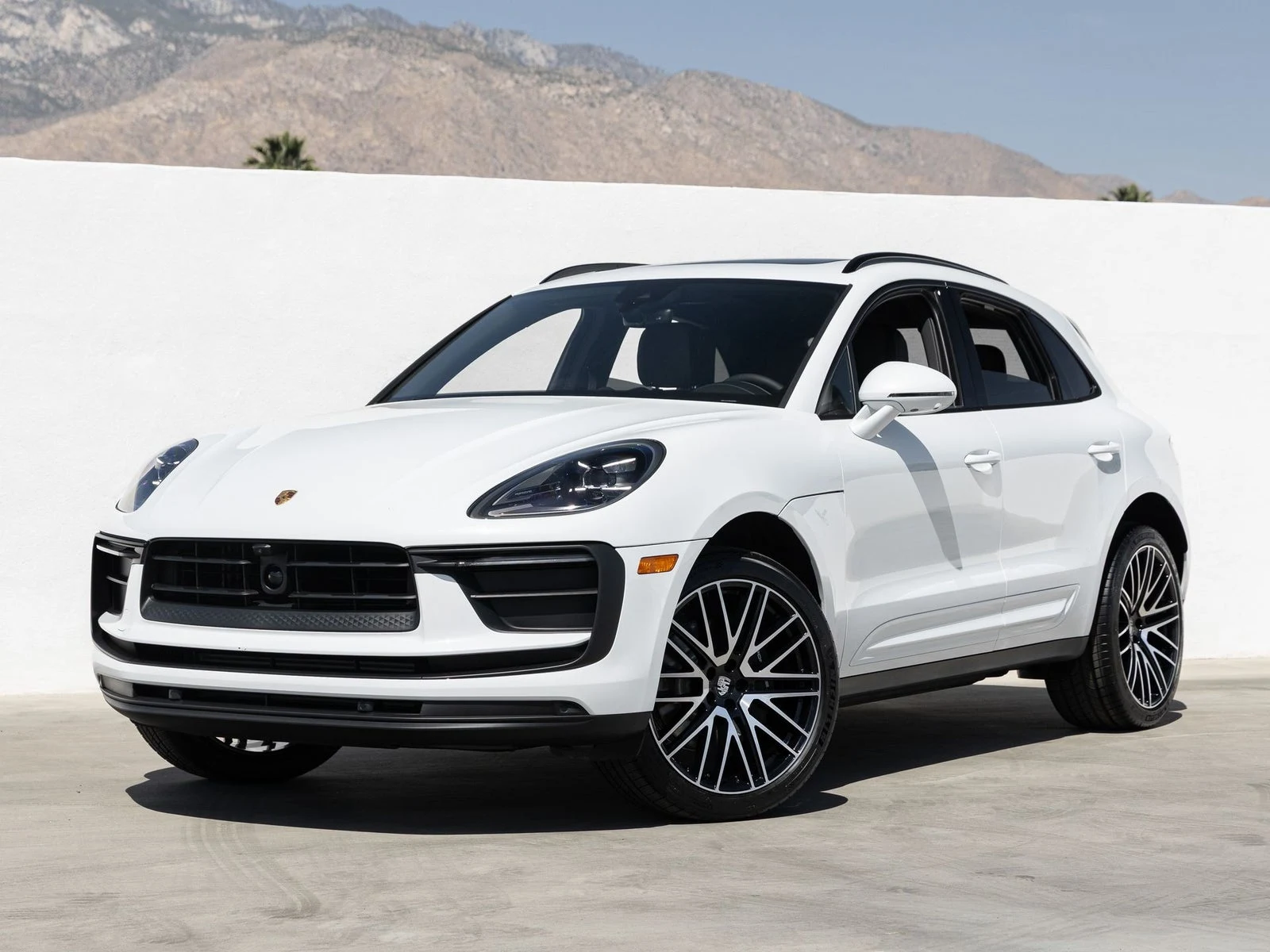 Porsche Macan (95B) · Carrara White Metallic · Indigo Auto Group