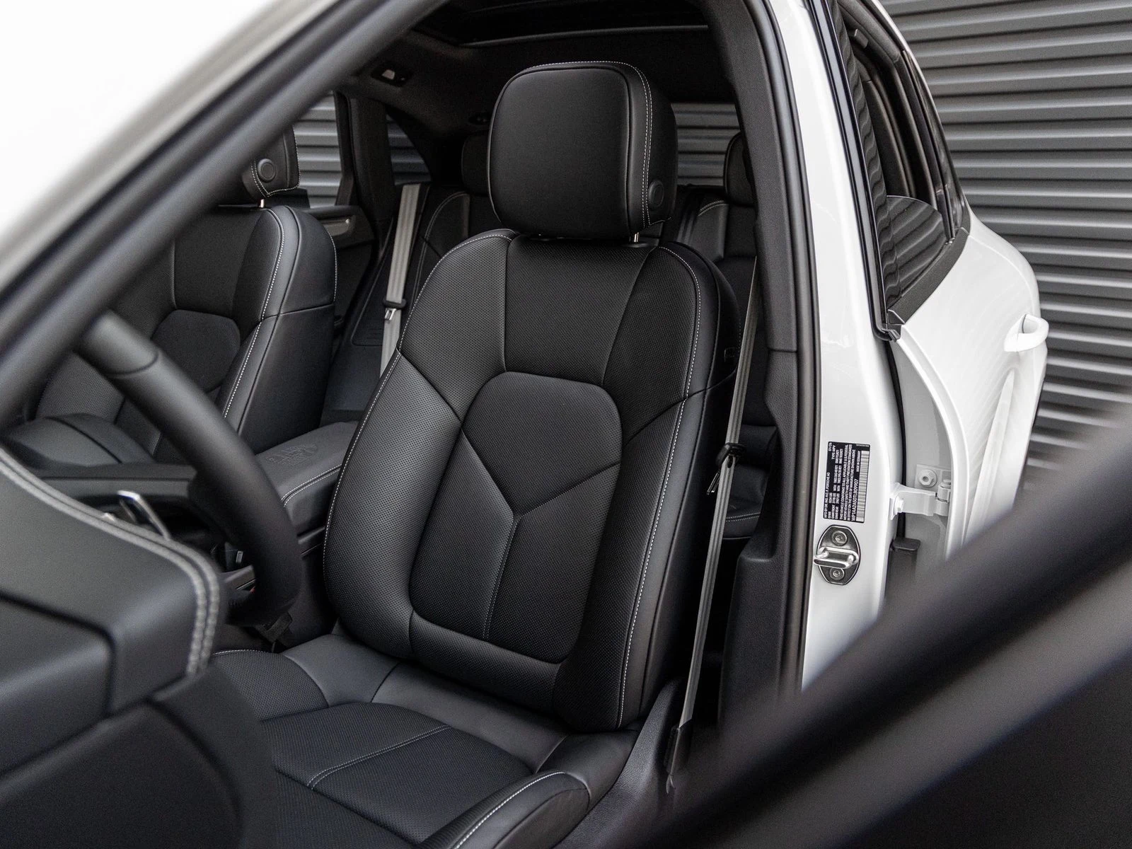 2026 Porsche Macan (95B), 5/20