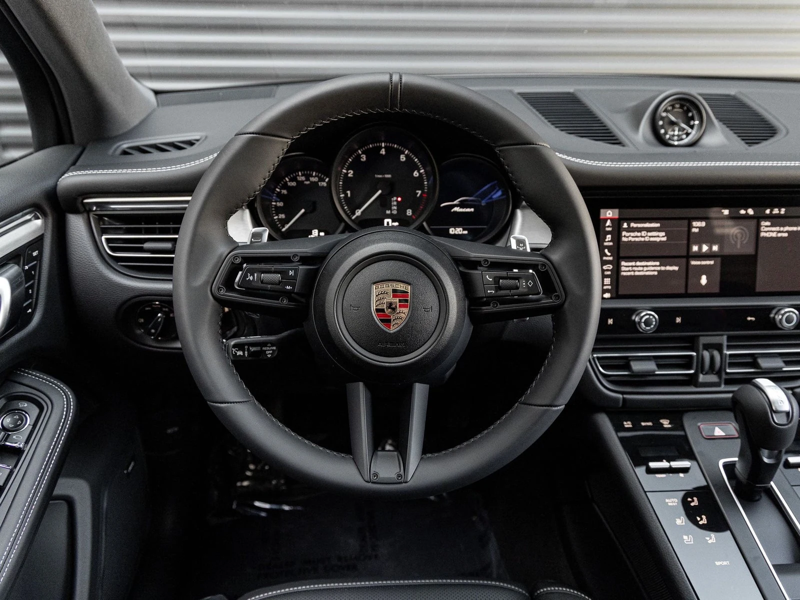 2026 Porsche Macan (95B), 17/20