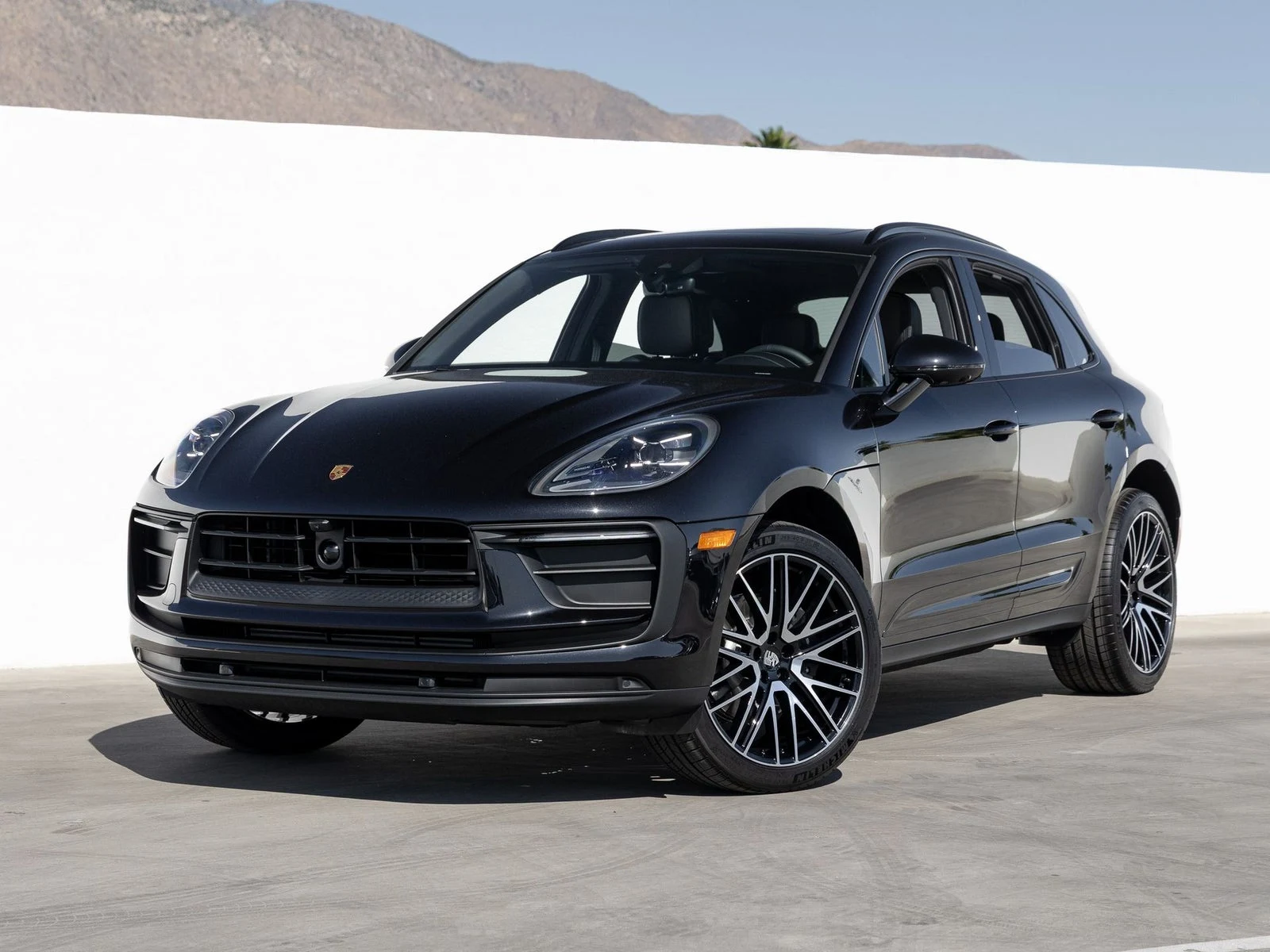 Porsche Macan (95B) · Jet Black Metallic · Indigo Auto Group