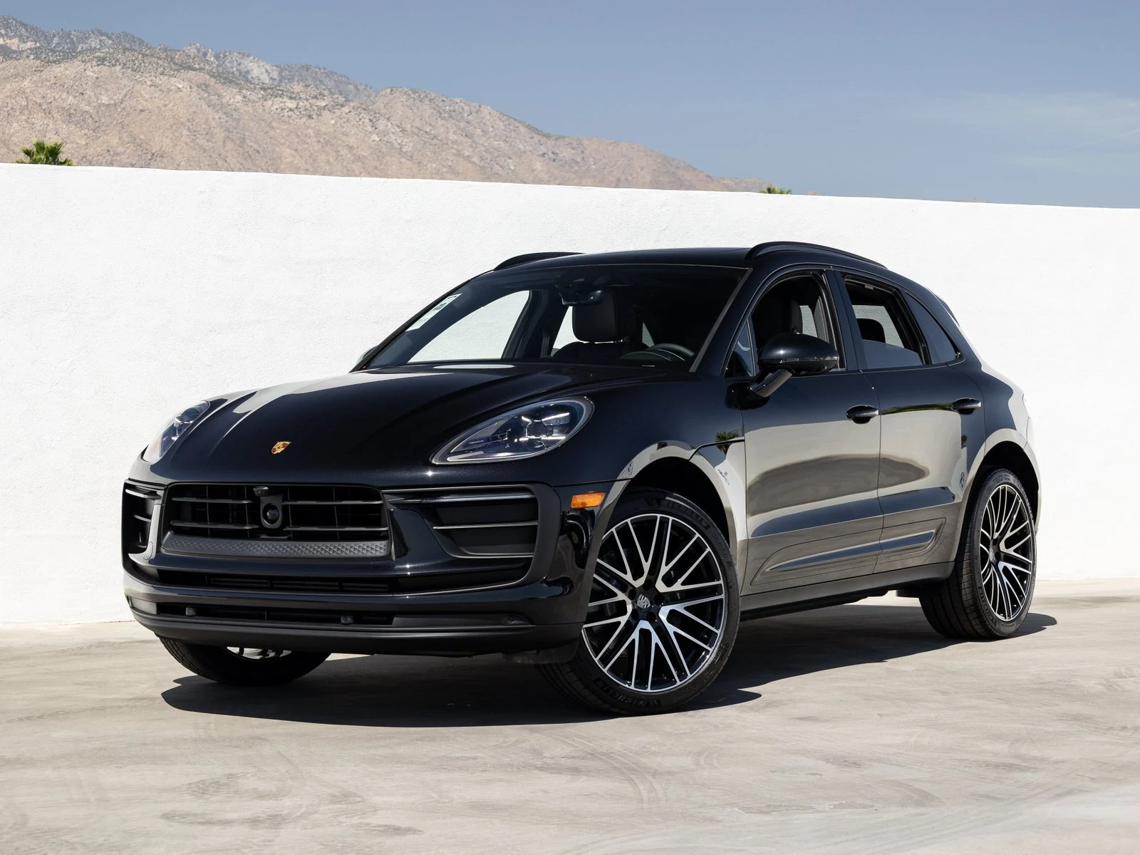 Porsche Macan (95B) · Jet Black Metallic · Indigo Auto Group