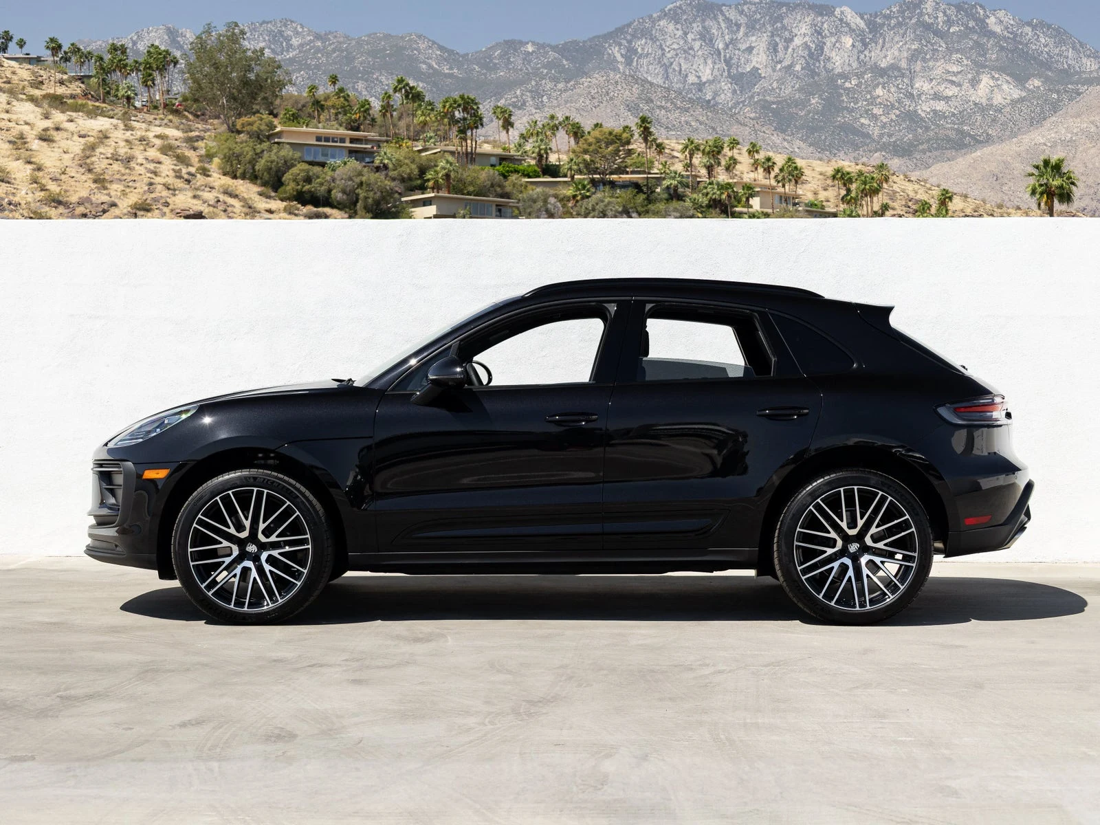2026 Porsche Macan (95B), 2/20